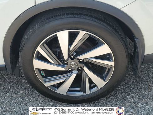 Used 2016 Nissan Murano Platinum w/ Platinum Technology Package AWD/4WD image 35