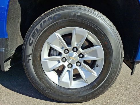 Used 2025 Chevrolet Silverado 1500 Custom w/ Turbomax Blackout Package image 8