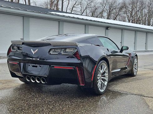 Used 2016 Chevrolet Corvette Z06 w/ Battery Protection Package image 8