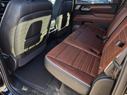 New 2026 GMC Sierra 2500 Denali Ultimate w/ Max Trailering Package image 11