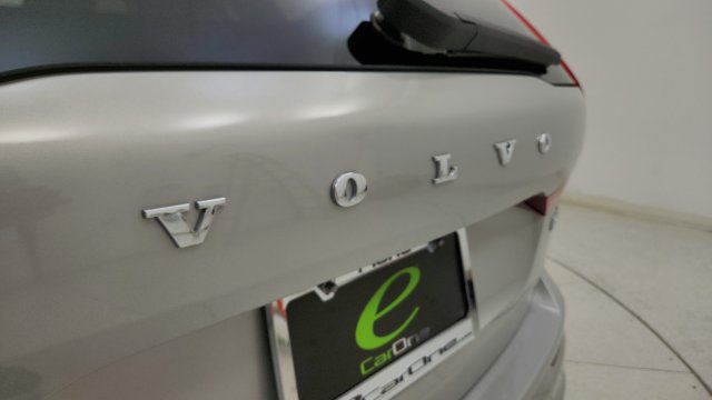Used 2025 Volvo XC60 B5 Core AWD/4WD image 33
