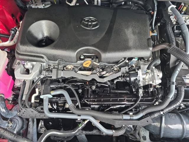 Used 2023 Toyota Sienna XLE FWD image 22