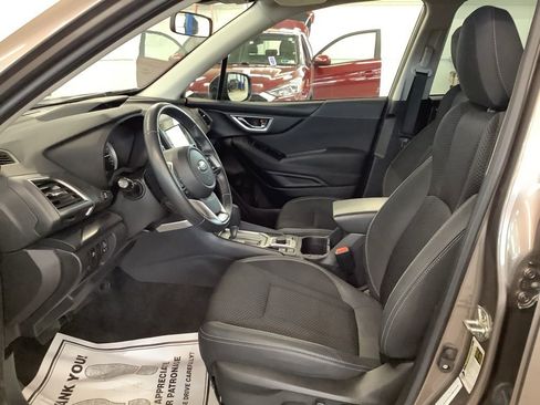 Certified 2023 Subaru Forester Premium AWD/4WD image 4