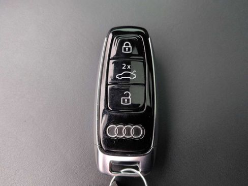 Used 2023 Audi SQ8 Premium Plus w/ Executive Package AWD/4WD image 37