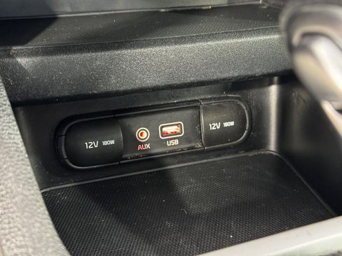 Used 2019 Kia Forte LXS image 21