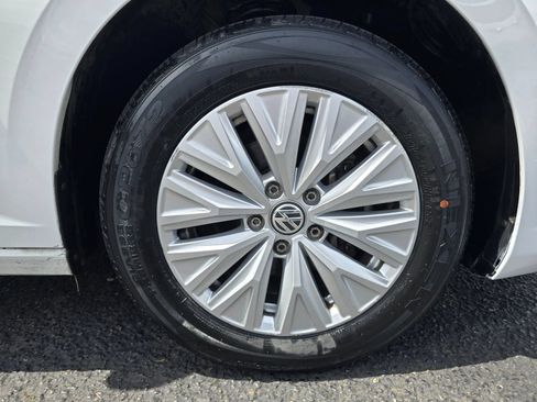 Used 2019 Volkswagen Jetta S w/ Driver Assistance Package FWD image 9