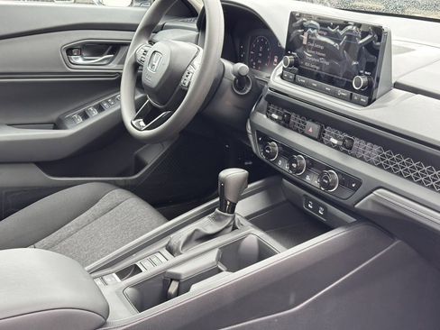 New 2025 Honda Accord SE image 5