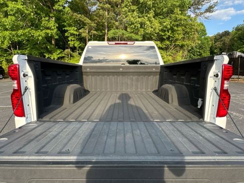 Used 2024 Chevrolet Silverado 1500 LT RWD image 34