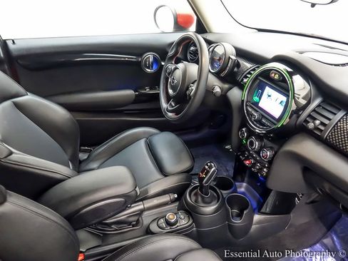 Used 2021 MINI Cooper S image 23