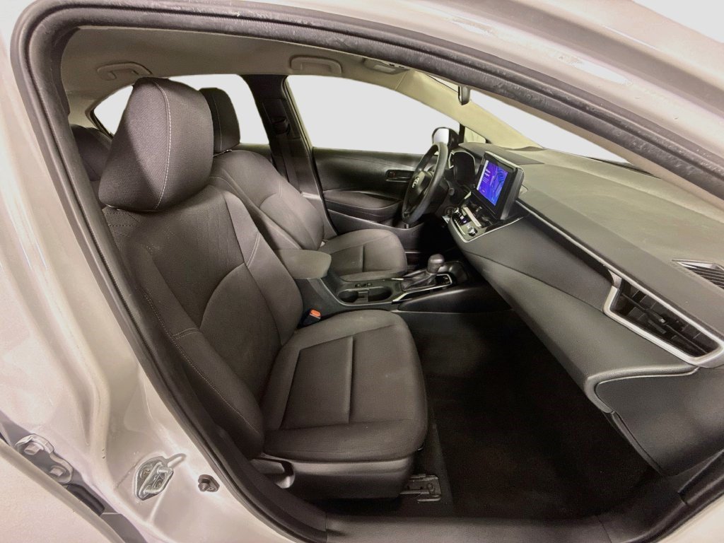 Used 2024 Toyota Corolla LE FWD image 27