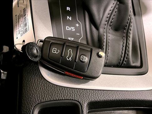 Certified 2025 Audi Q3 2.0T Premium w/ Convenience Package image 14