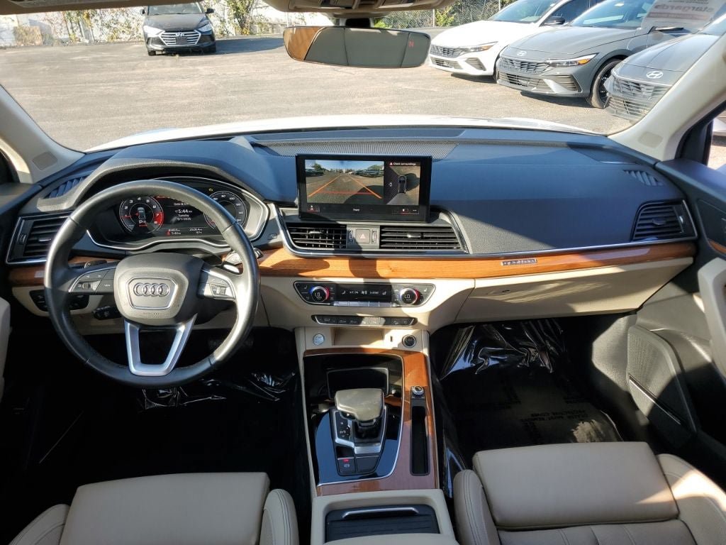 Used 2021 Audi Q5 Prestige w/ Prestige Package AWD/4WD image 39