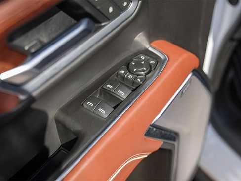 Used 2025 GMC Sierra 3500 Denali Ultimate image 25