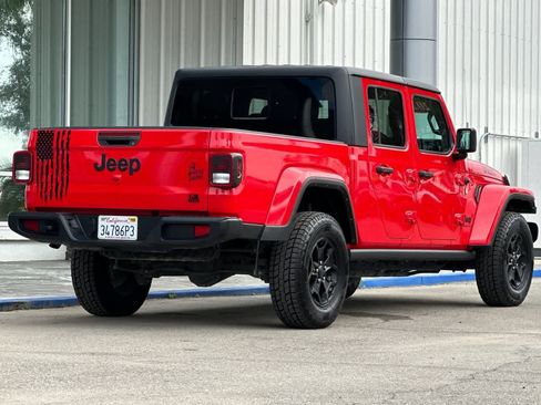 Used 2022 Jeep Gladiator Sport image 13