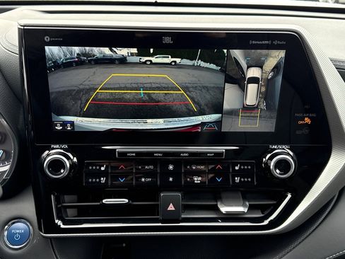 Used 2022 Toyota Highlander Platinum image 34
