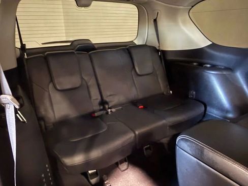 Used 2019 Nissan Armada Platinum w/ Captain's Chairs Package image 32