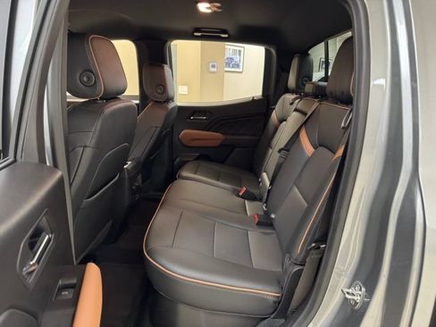 Used 2025 GMC Canyon AT4 w/ AT4 Premium Package AWD/4WD image 21