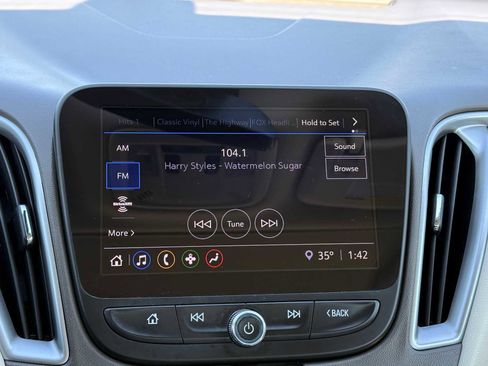 Used 2022 Chevrolet Malibu LT w/ Leather Package image 23