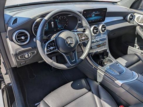 Used 2023 Mercedes-Benz GLC 300 4MATIC Coupe image 9