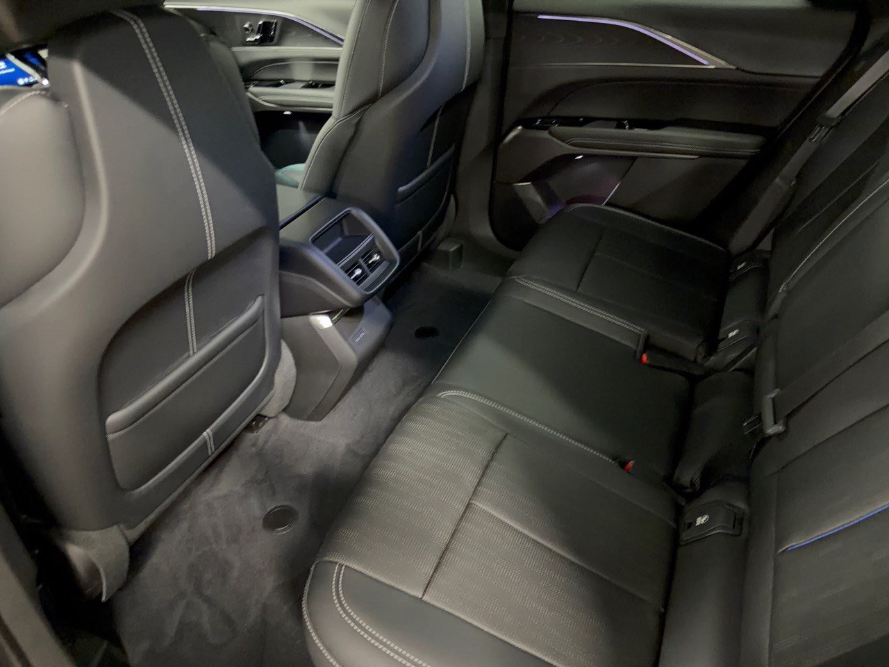 Certified 2024 Cadillac Lyriq Sport AWD/4WD image 25