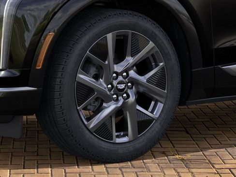 New 2026 Cadillac Optiq Luxury 1 RWD image 9