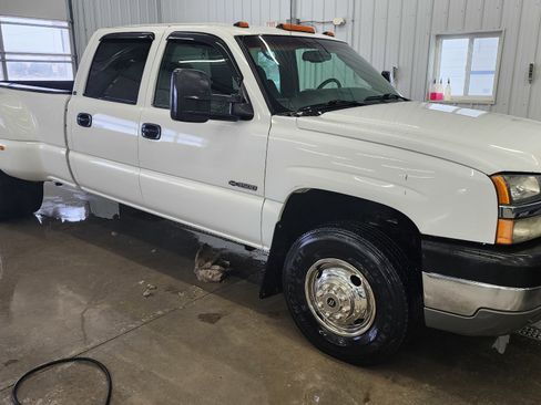 Used 2003 Chevrolet Silverado 3500 LS image 3