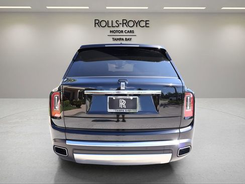 Certified 2022 Rolls-Royce Cullinan AWD/4WD image 9