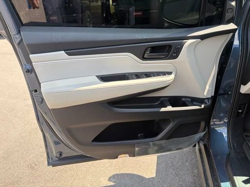 Used 2026 Honda Odyssey EX-L image 16
