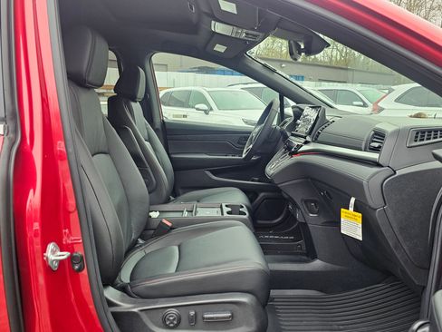 New 2026 Honda Odyssey Sport-L image 11