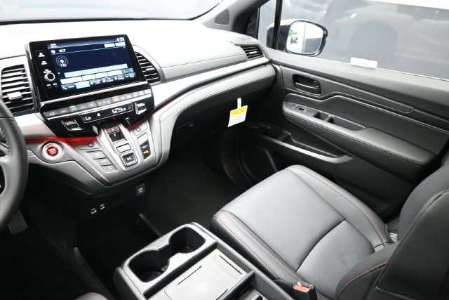 Certified 2026 Honda Odyssey Sport-L image 13