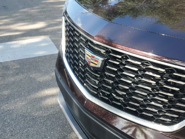 Certified 2020 Cadillac XT4 Premium Luxury w/ Enhanced Visibility Package AWD/4WD image 9