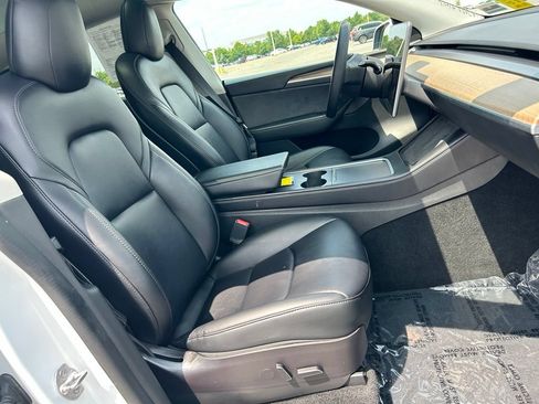 Used 2022 Tesla Model Y Performance AWD/4WD image 13