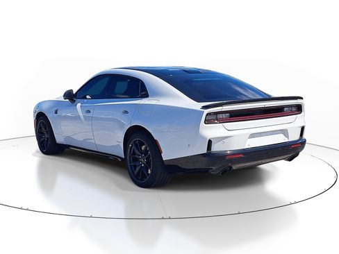Used 2026 Dodge Charger Scat Pack AWD/4WD image 3