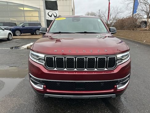 Used 2023 Jeep Wagoneer Series III w/ Preferred Equipment Group image 19