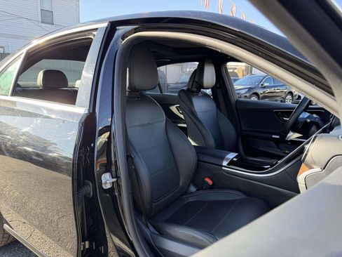 Used 2025 Mercedes-Benz C 300 4MATIC Sedan image 10