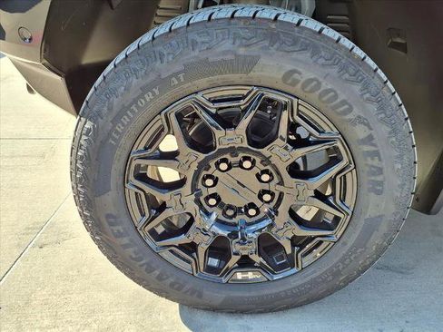 New 2026 GMC Hummer EV 4x4 Crew Cab image 20