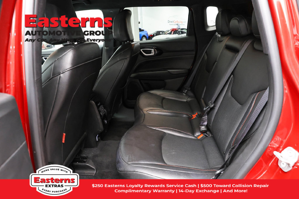 Used 2025 Jeep Compass Trailhawk AWD/4WD image 22