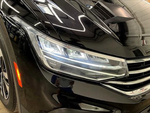 Used 2022 Volkswagen Tiguan S image 30