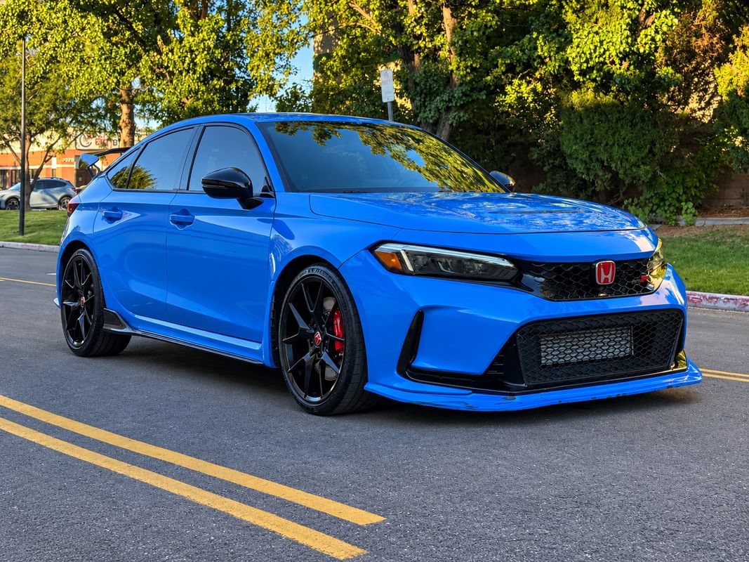 Used 2023 Honda Civic Type R image 9