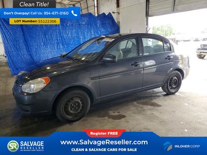 Used 2010 Hyundai Accent GLS w/ Premium Pkg 4