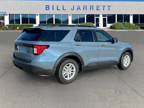 New 2027 Ford Explorer Active RWD image 4