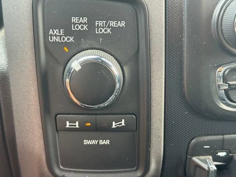 Used 2018 RAM 2500 Power Wagon AWD/4WD image 33
