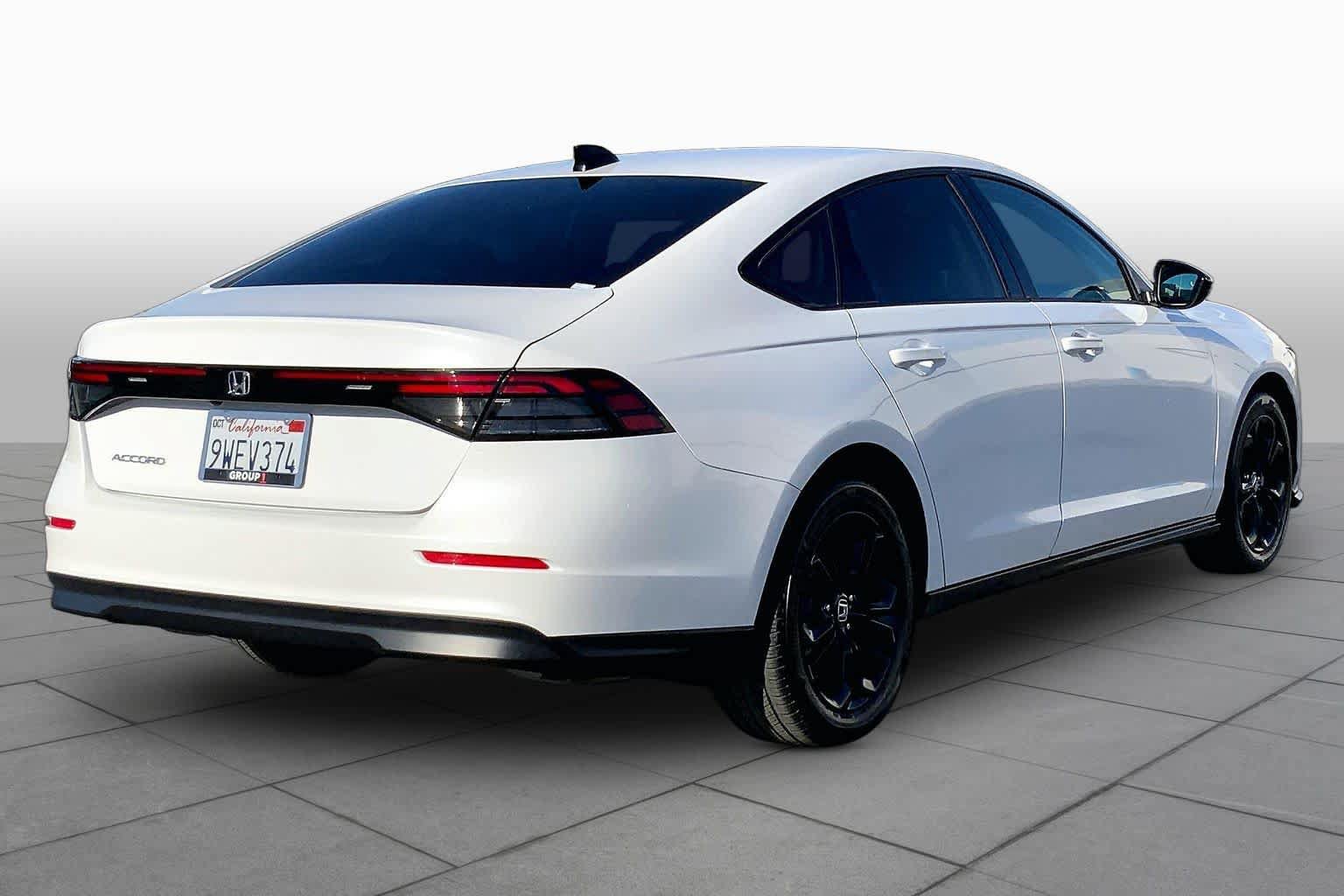 Used 2025 Honda Accord SE image 12