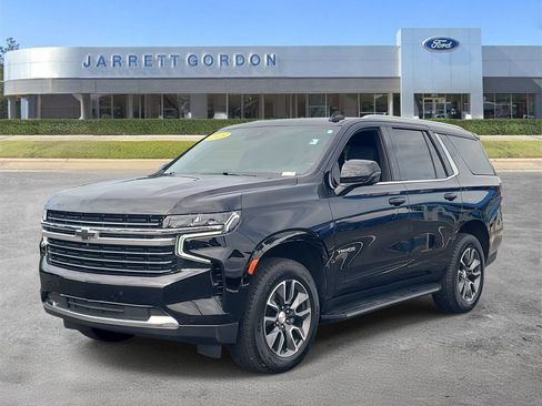 Used 2023 Chevrolet Tahoe LT w/ Luxury Package RWD image 2