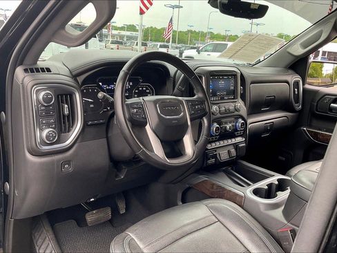 Used 2021 GMC Sierra 1500 Denali w/ Technology Package AWD/4WD image 15