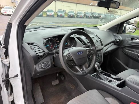 Used 2018 Ford Escape SE image 13