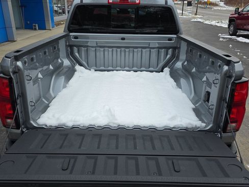 New 2025 Chevrolet Colorado LT w/ LT Convenience Package image 9