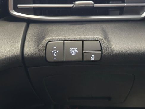New 2026 Hyundai Elantra Hybrid FWD image 23