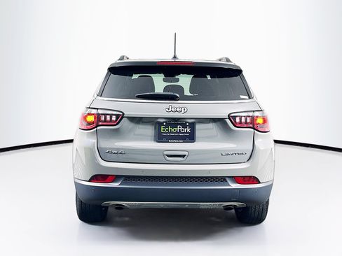 Used 2023 Jeep Compass Limited AWD/4WD image 7