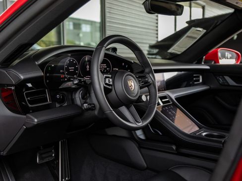 Certified 2025 Porsche Taycan AWD/4WD image 4